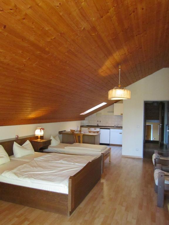 Hotel Gasthof Humplbrau Вольфратсгаузен Номер фото